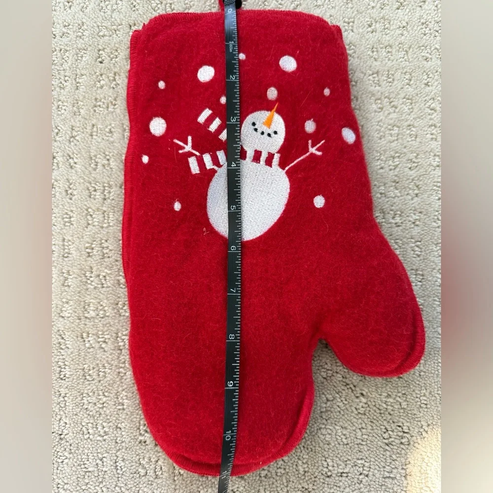 Crate & Barrel red snowman oven mit